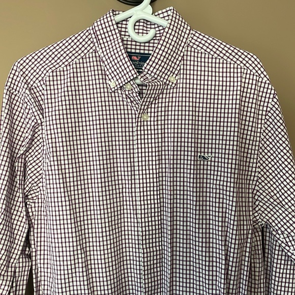 Men’s Vineyard Vines Classic Plaid button-down shirt, size Medium.  Worn once - Picture 1 of 10